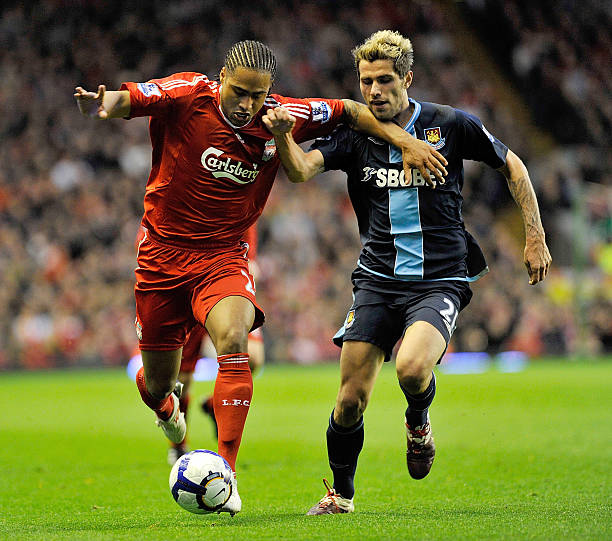 而高居次席 而高居次席